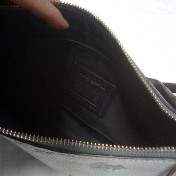 Coach Light Gray Floral Crossbody Bag - Picture 4 of 7